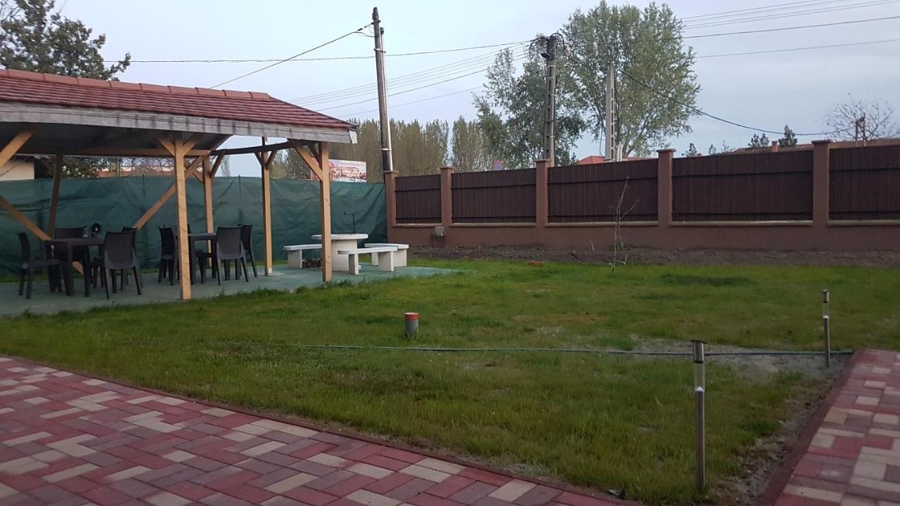 Cserkeszőlő Angyal Apartman מראה חיצוני תמונה