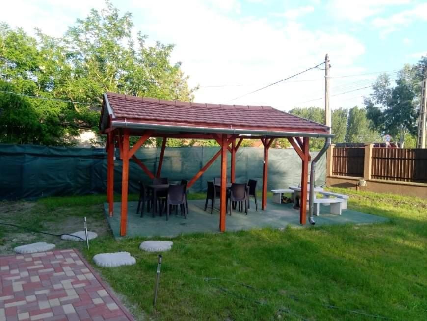 Cserkeszőlő Angyal Apartman מראה חיצוני תמונה